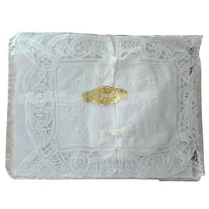 Orem Battenburg Lace Tissue Box Cover White Linen Cotton Boutique Size Vintage